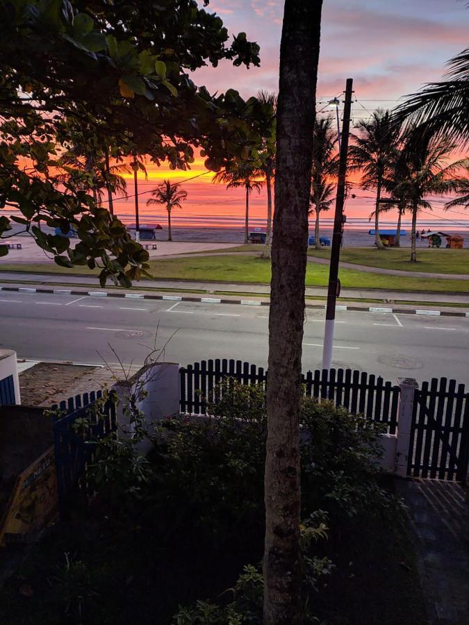 Casa C Churrasq E Wifi, Frente Ao Mar Bertioga Eksteriør billede